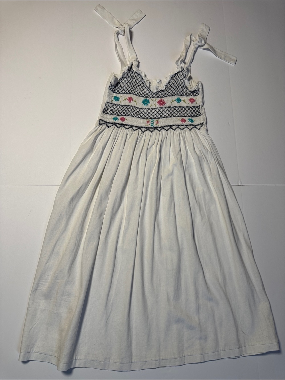 TACH Clothing Ami Linen Cotton White Smocked Sundress Floral Embroidery Midi M